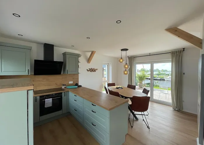 Haus Am 8 Feriehus *